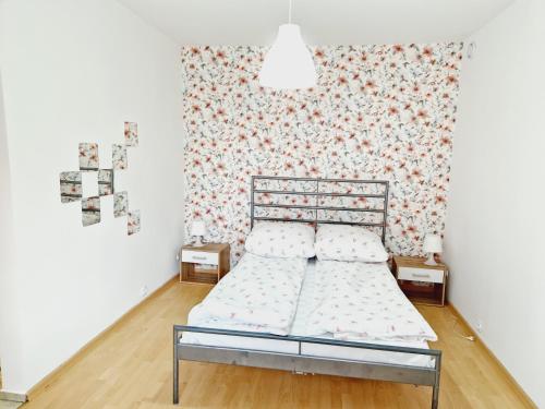 Small Double Room photo 1