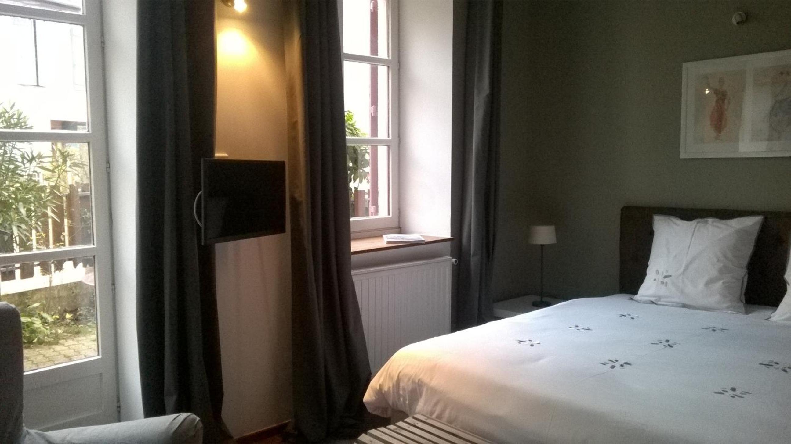 One-Bedroom Apartment - Ground Floor - Photo 17