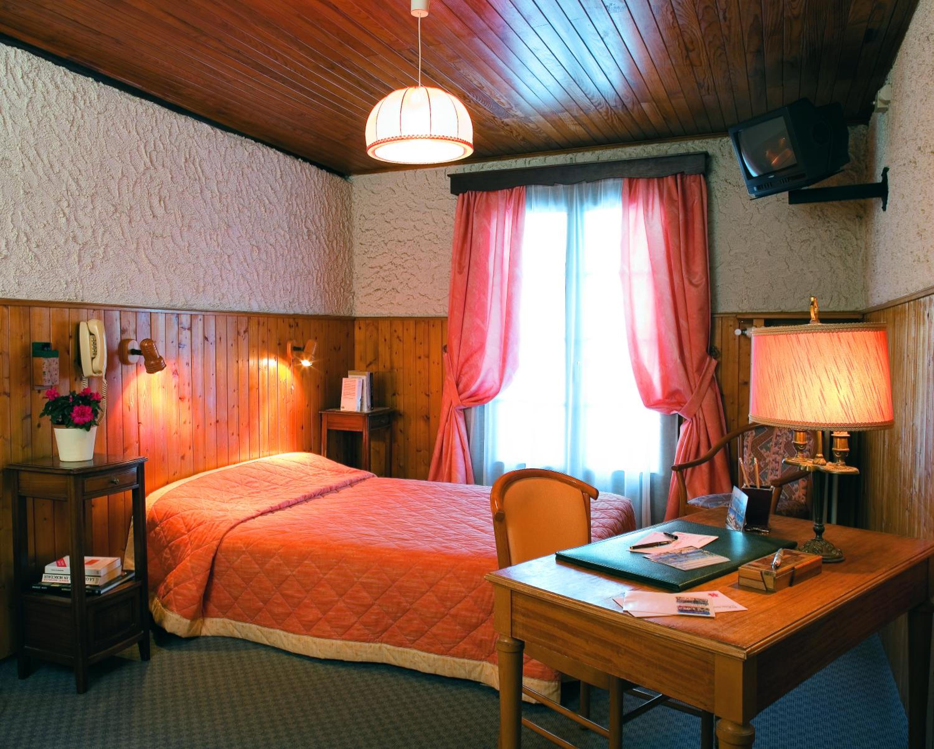 Triple Room with Mountain View