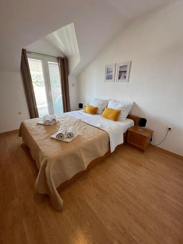 Two-Bedroom Apartment photo 2