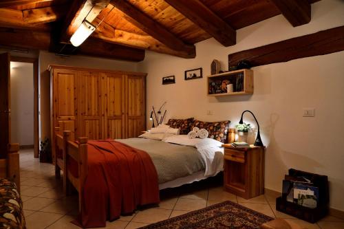 8-Bed Mixed Dormitory Room photo 2