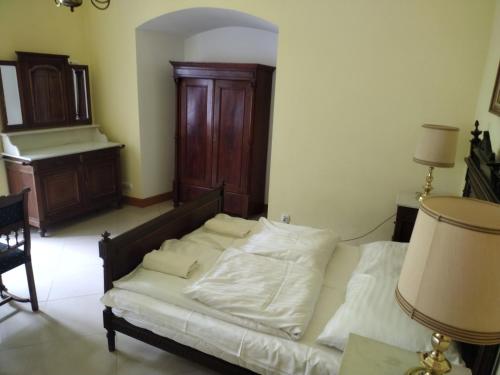 Quadruple Room with Private Bathroom