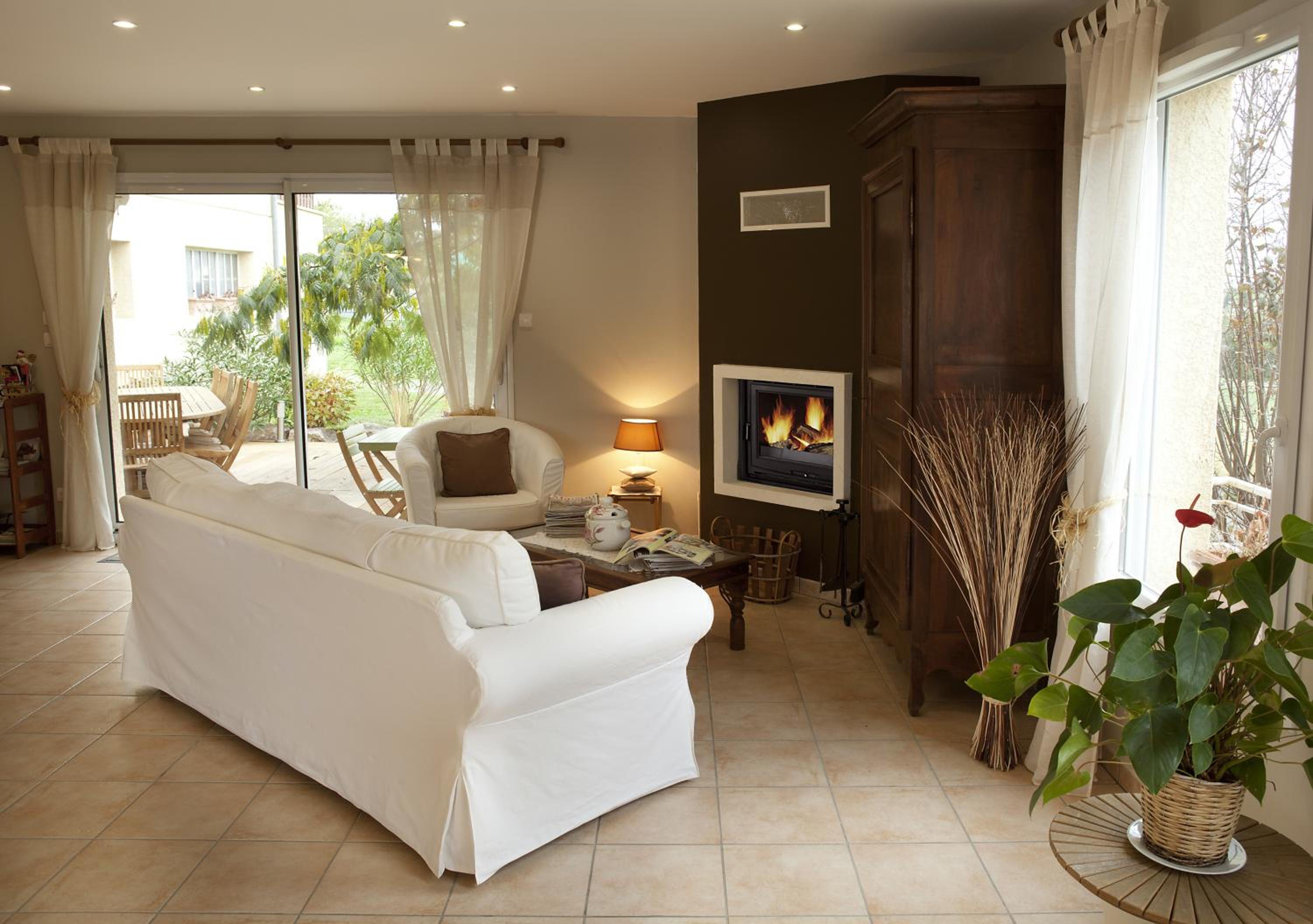 Twin Room with Private Bathroom