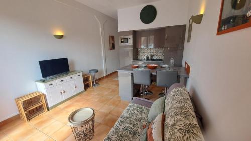 Apartment (6 Adults)