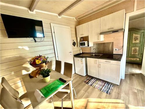 One-Bedroom Bungalow photo 2