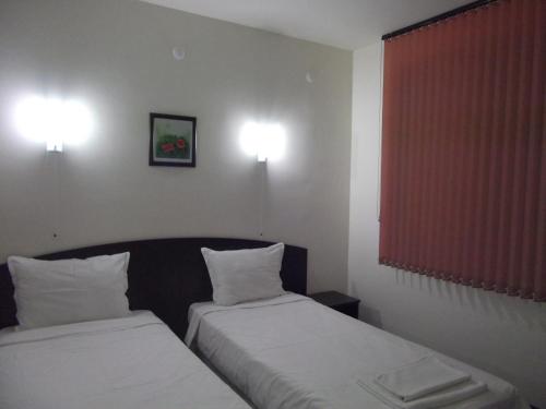 Double or Twin Room photo 3