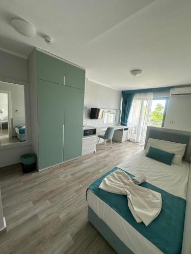 Apartment with Sea View photo 3