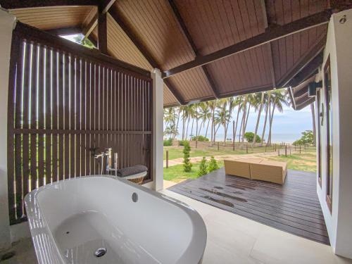 Deluxe Double Room with Sea View