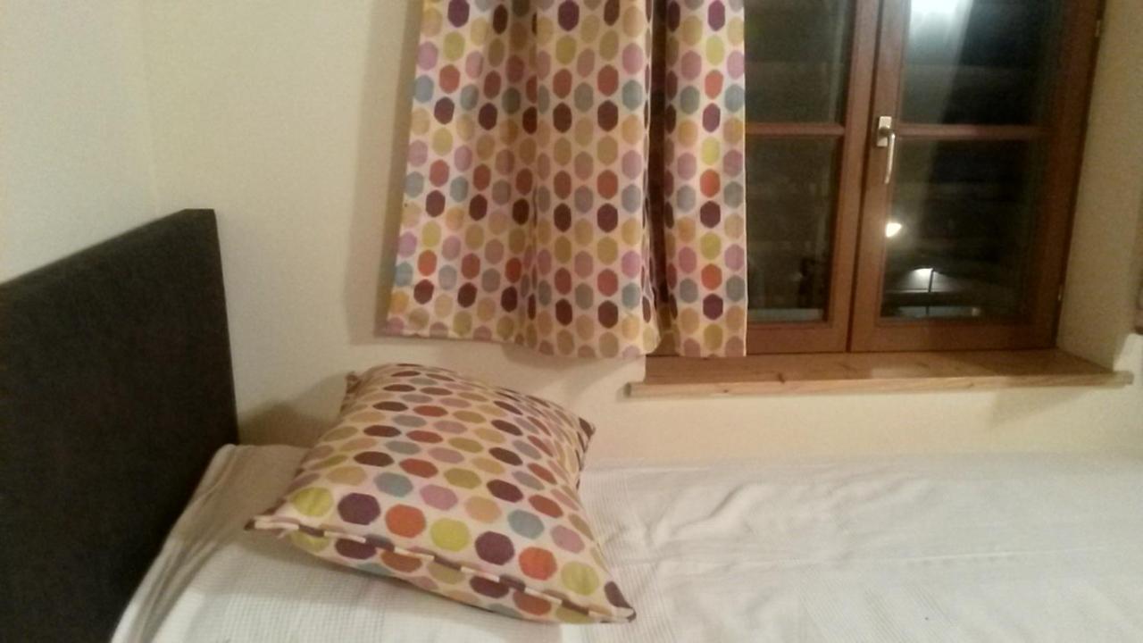 Two-Bedroom House - Photo 3