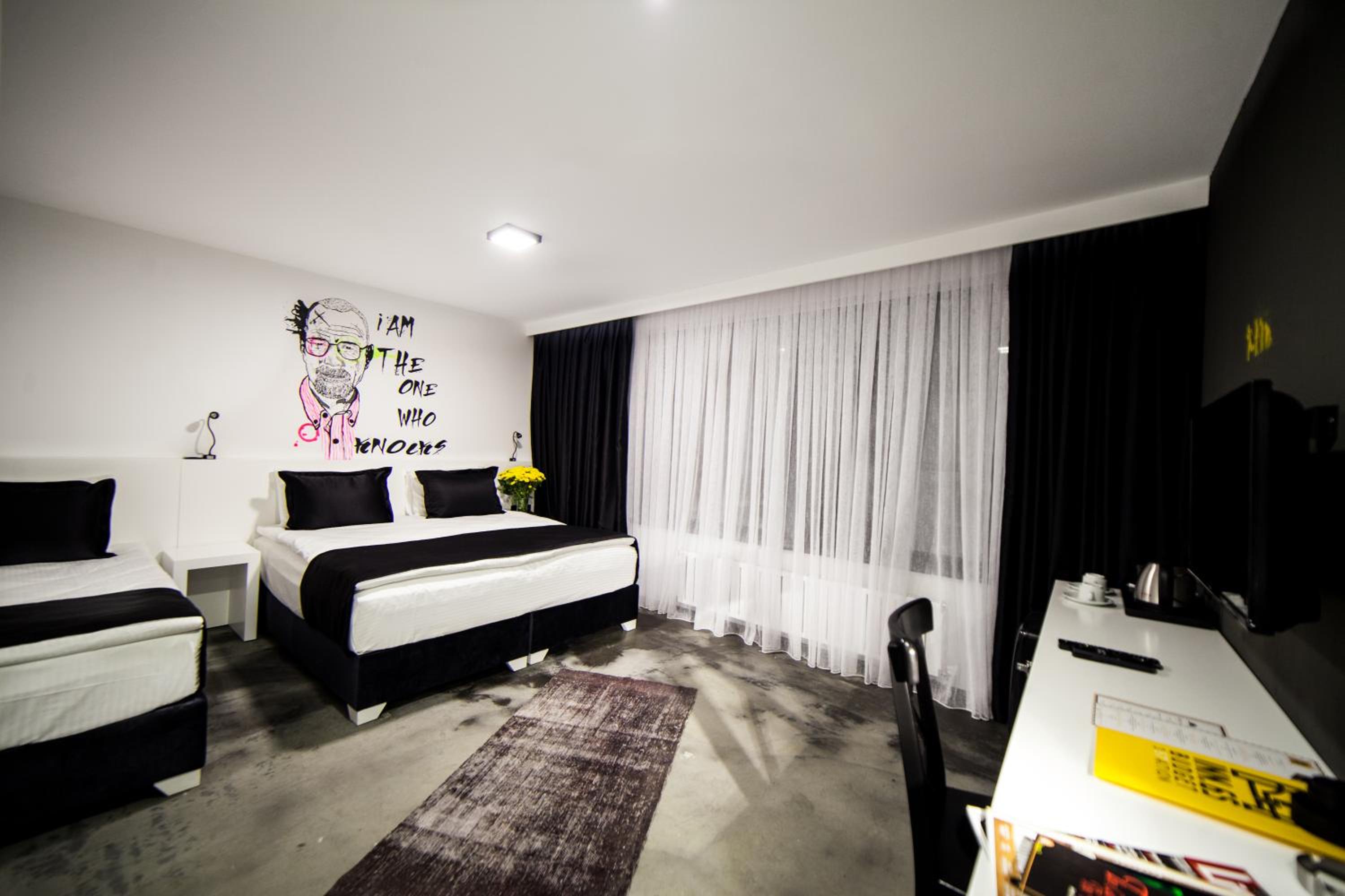 Single Room photo 2