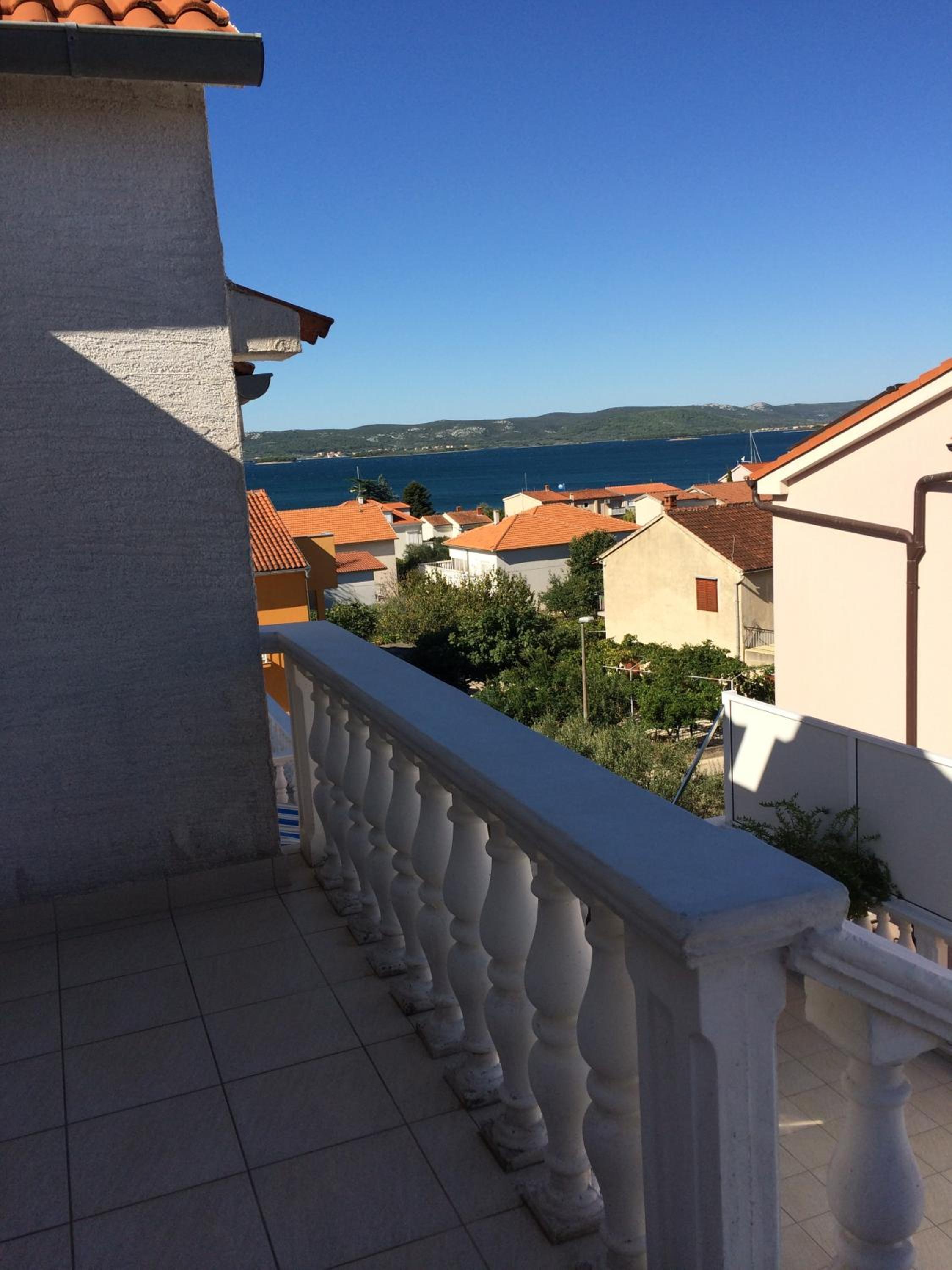 One-Bedroom Apartment with Balcony