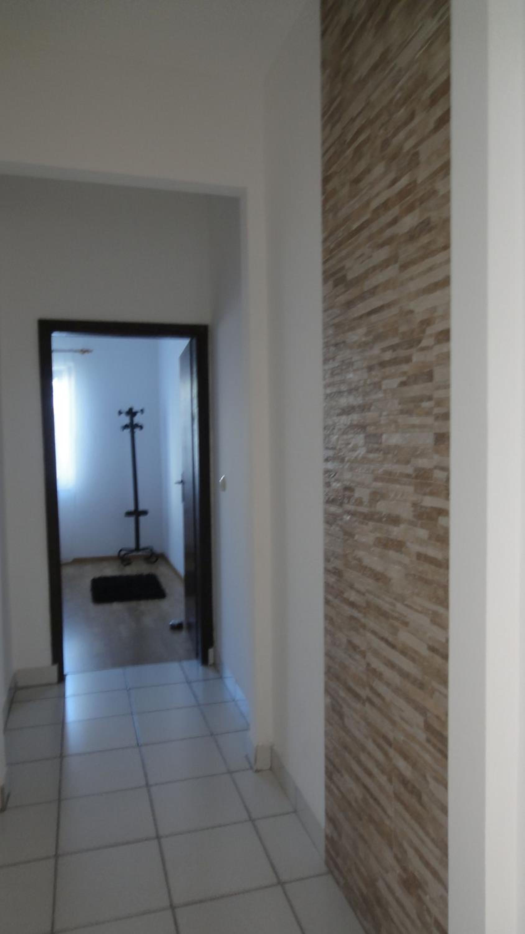 One-Bedroom Apartment - Photo 6