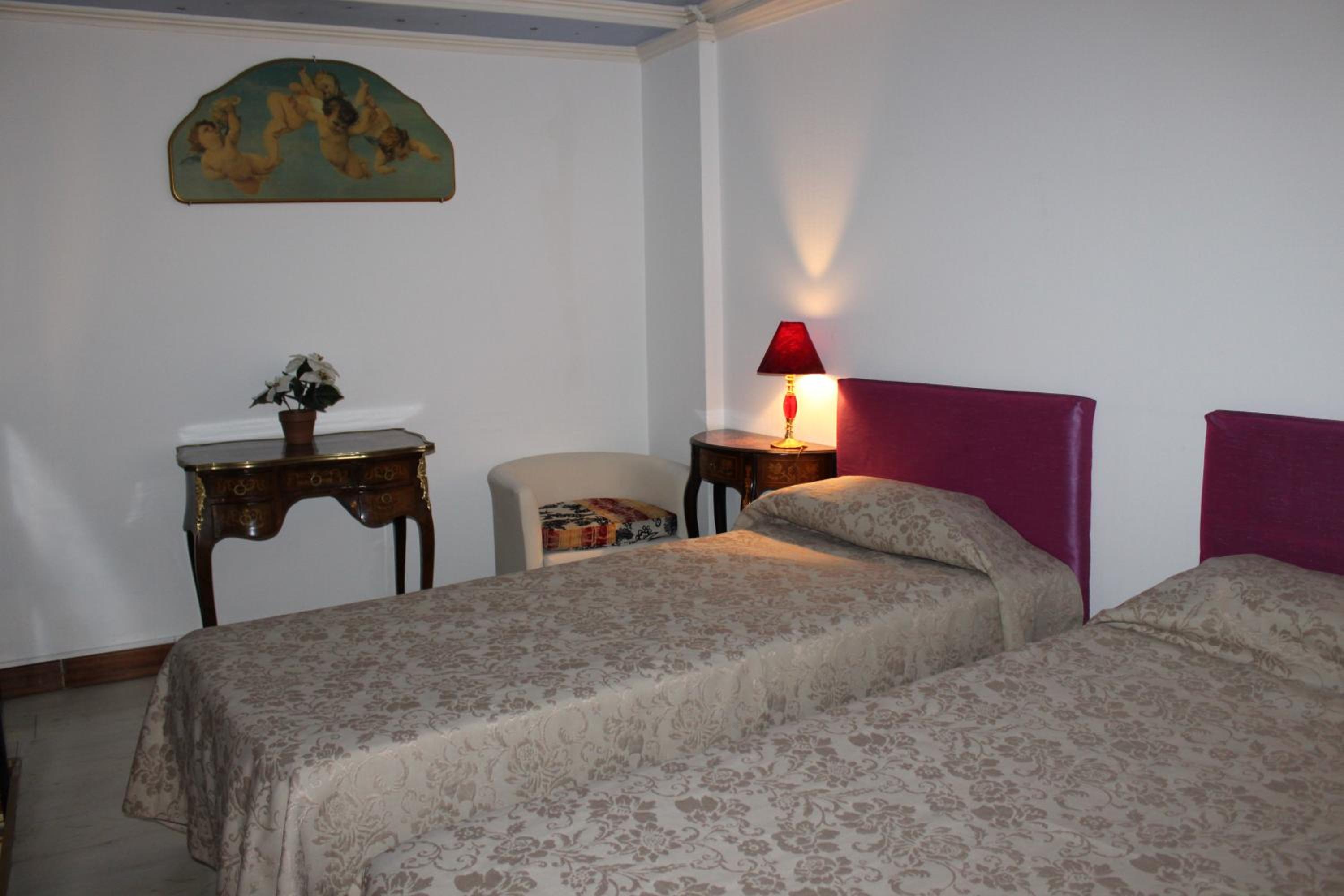 Twin Room photo 1