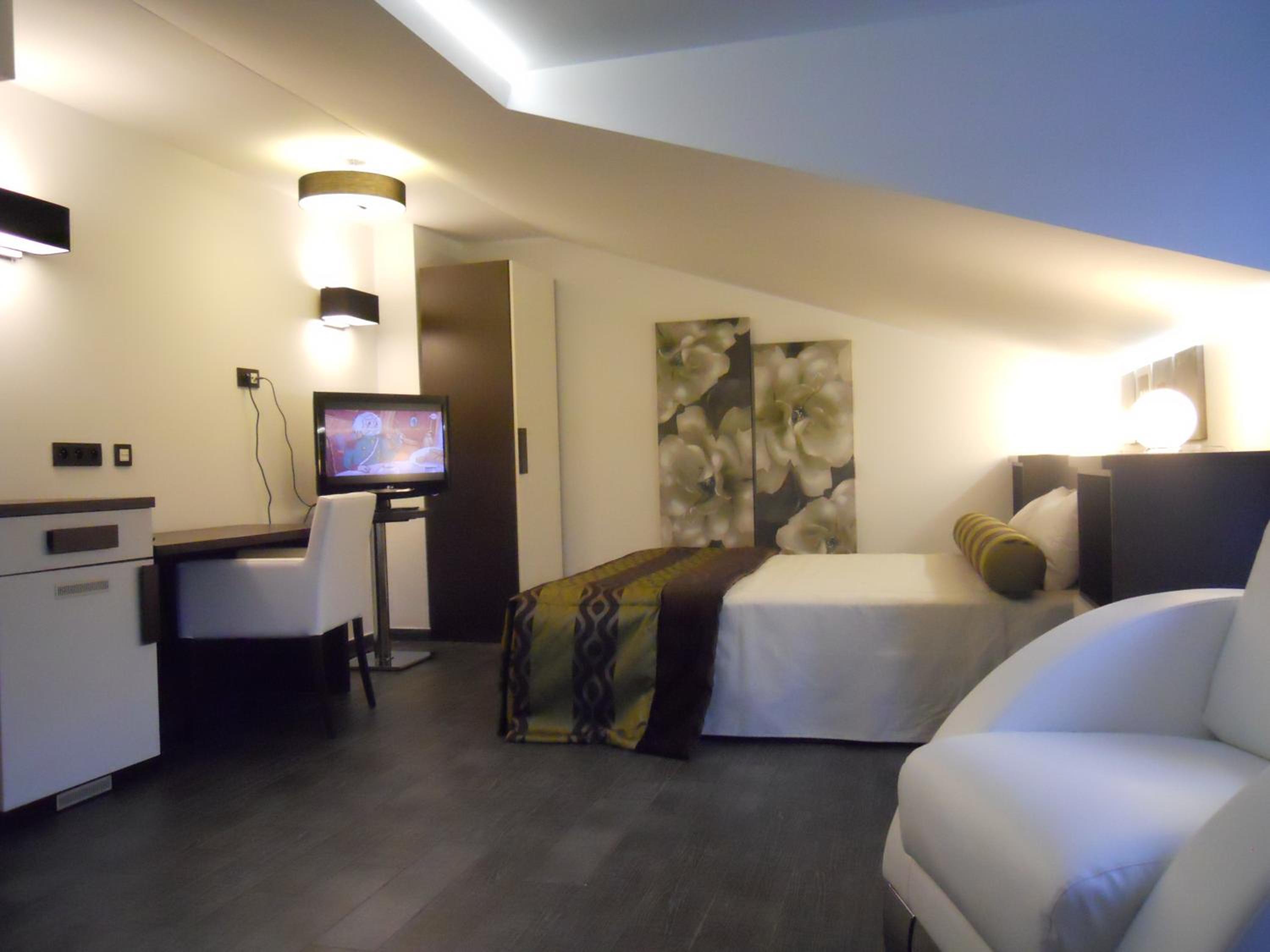 Deluxe Suite