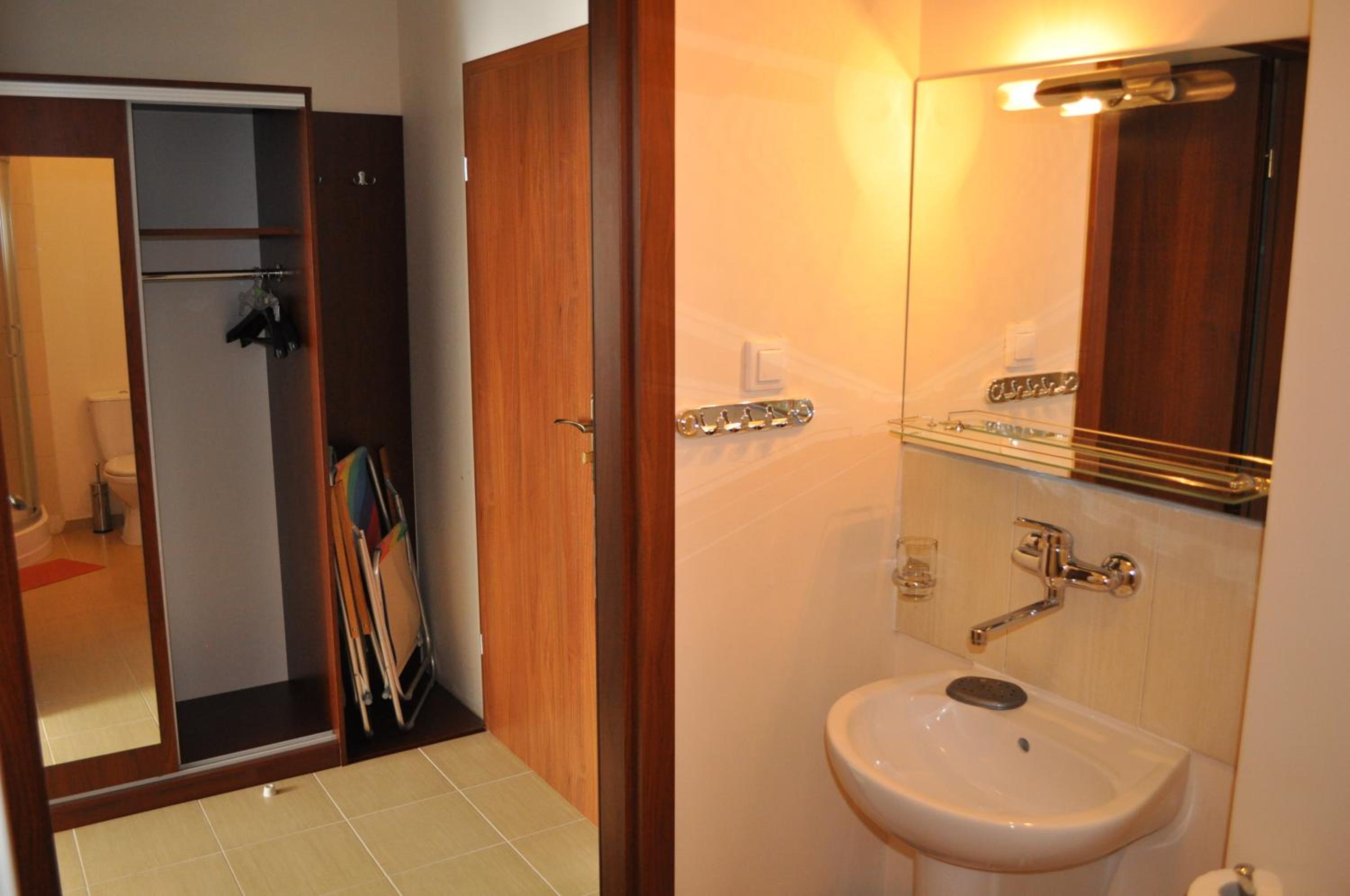Triple Room with Terrace photo 2