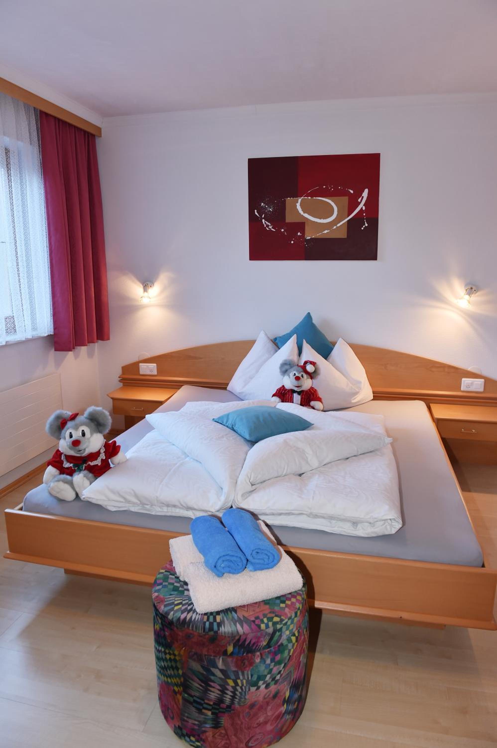 Two-Bedroom Apartment - Photo 9