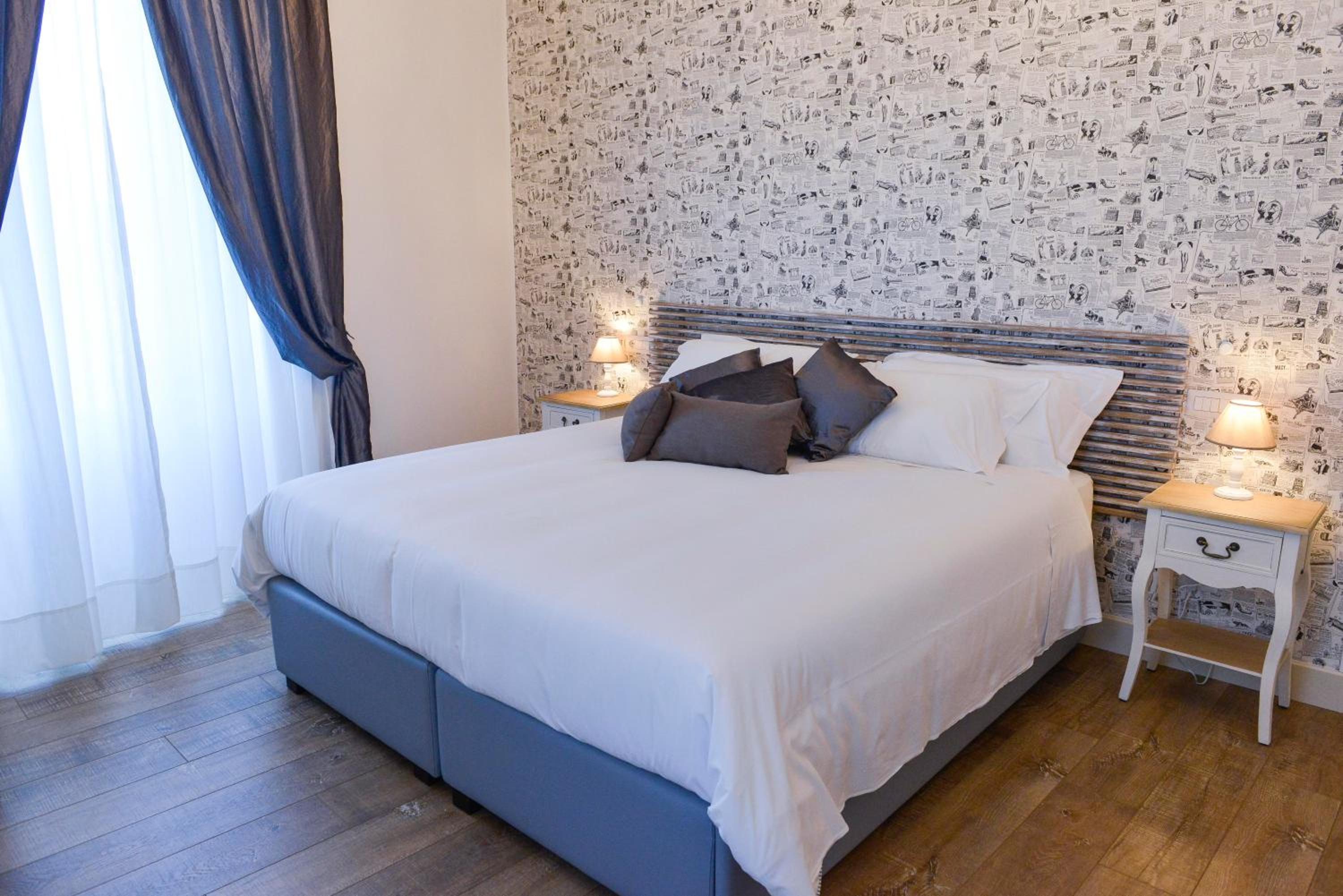 Superior King Room photo 2