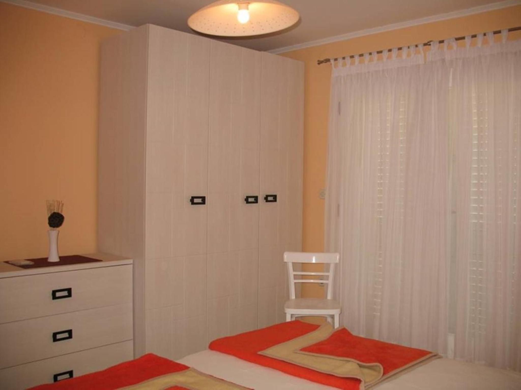 Apartment with Balcony photo 3