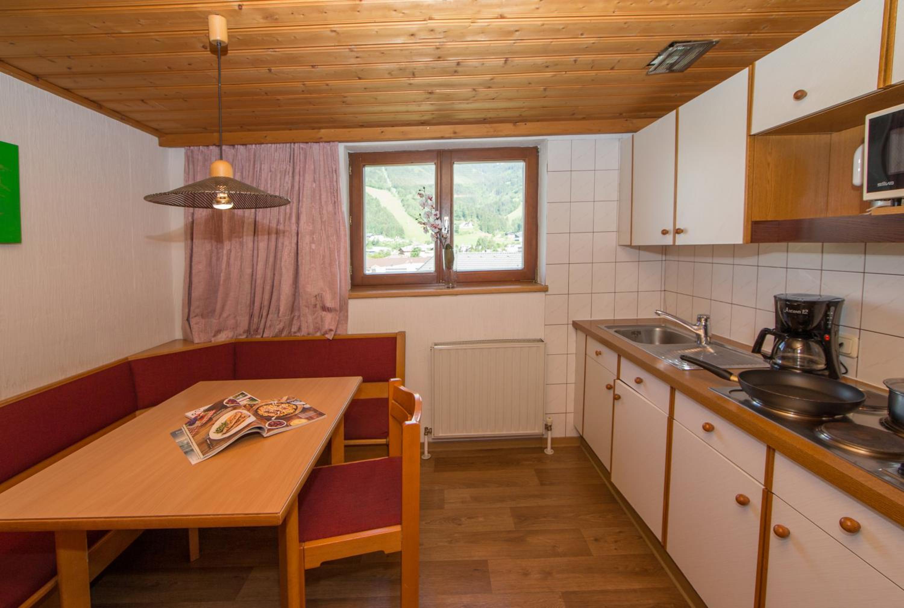 Deluxe Apartment (6 Adults) photo 1