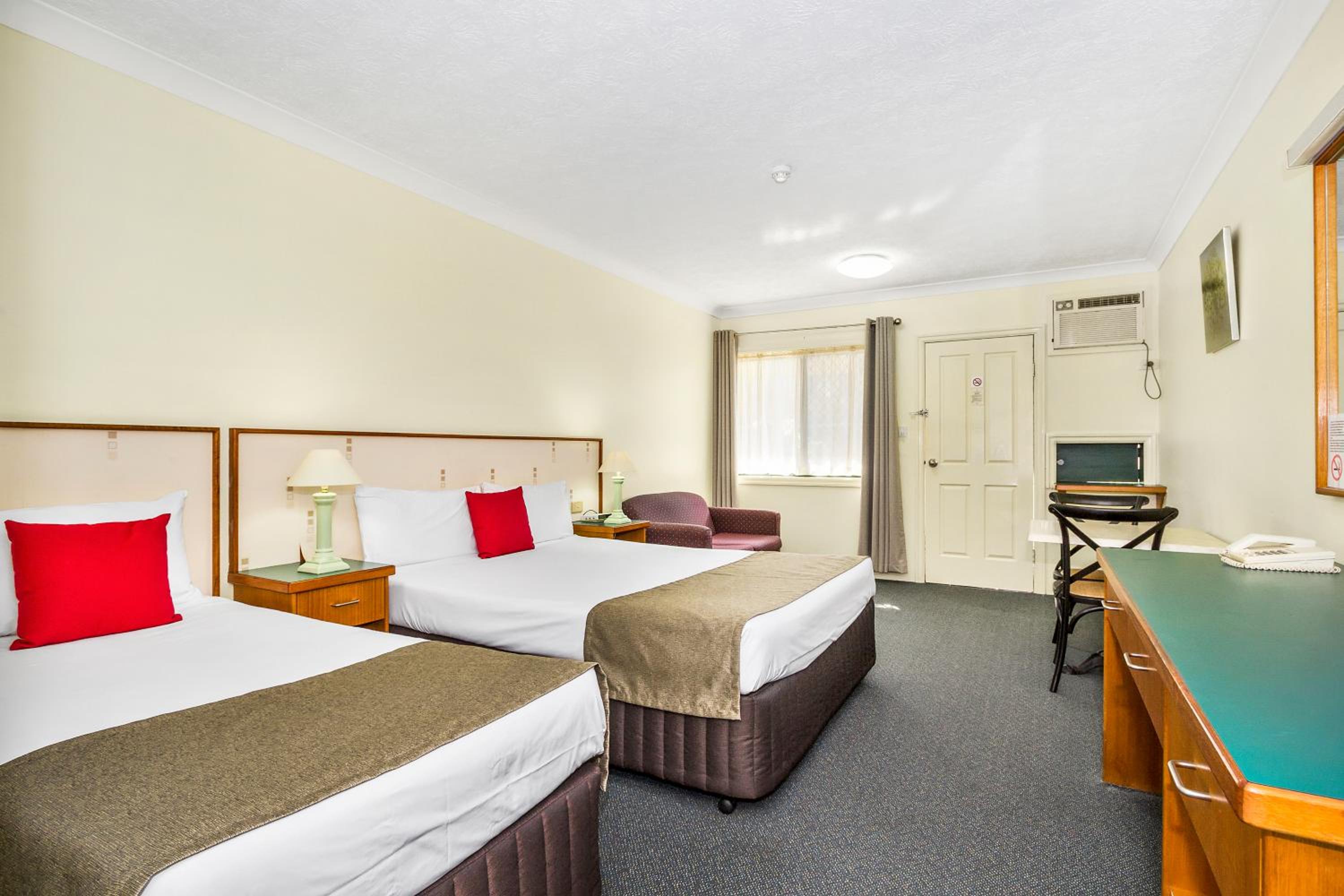 Triple Room - Non-Smoking