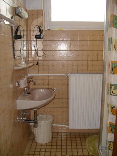Double Room with Private Bathroom photo 3