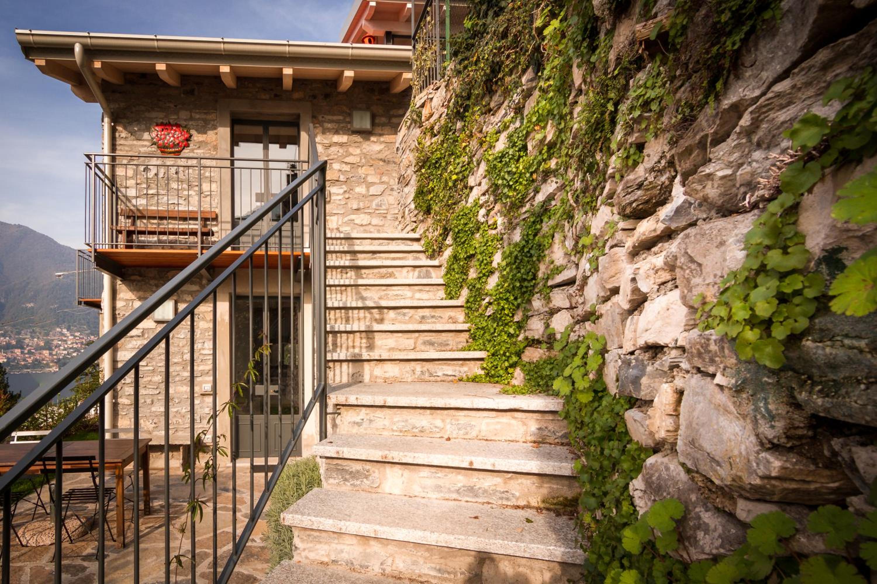Apartment - Split Level