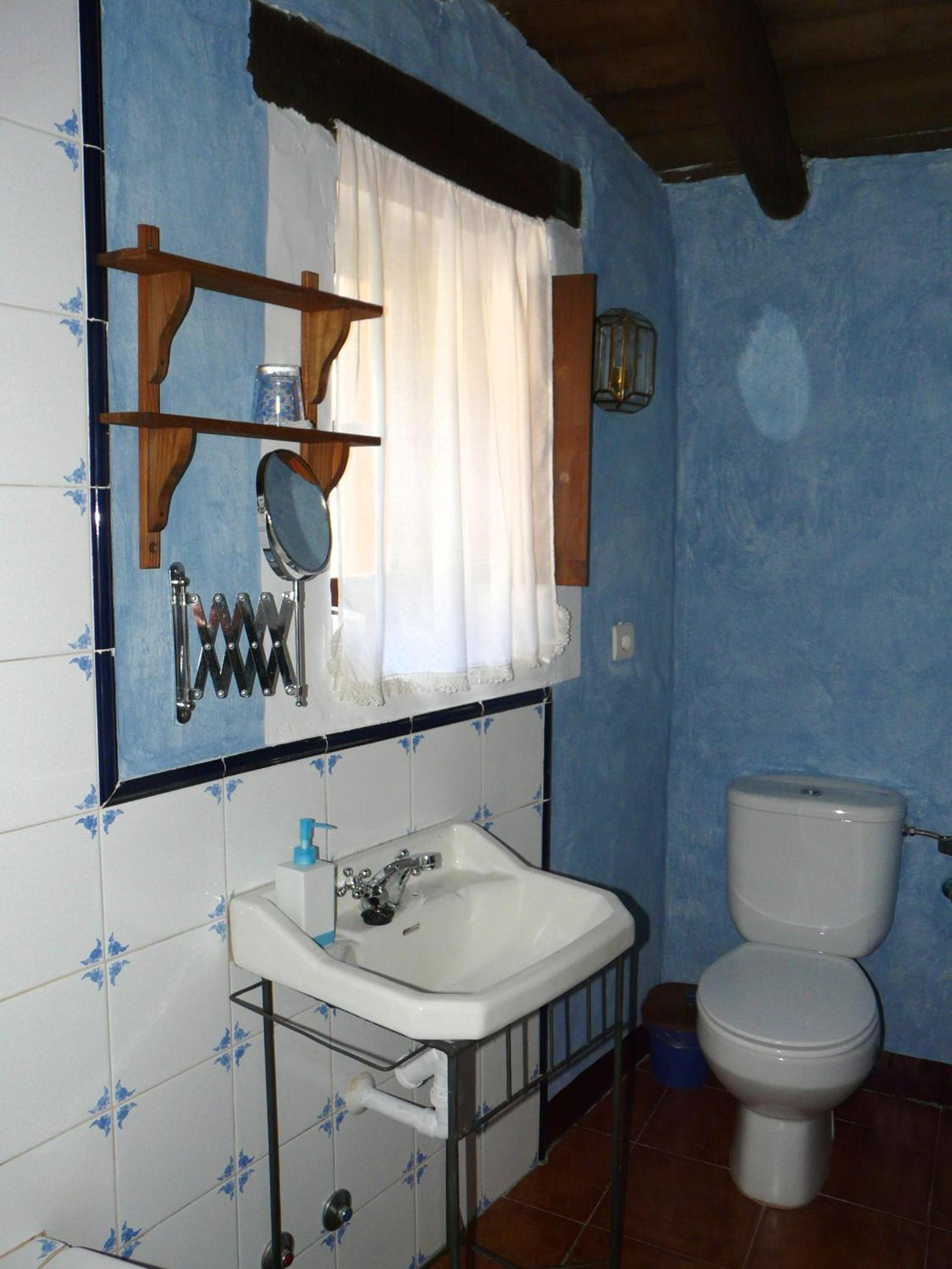 Four-Bedroom House photo 2