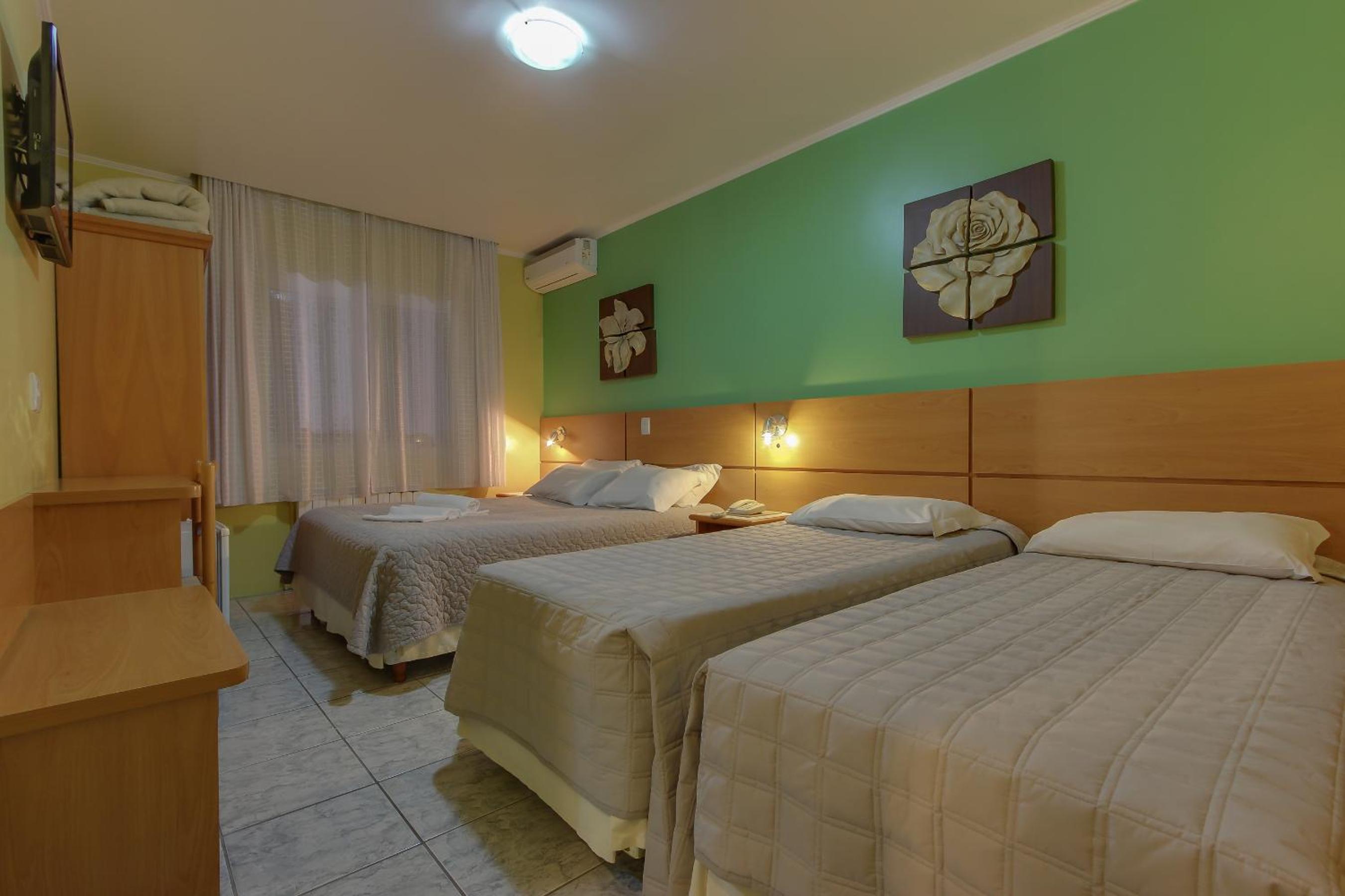 Standard Quadruple Room photo 3