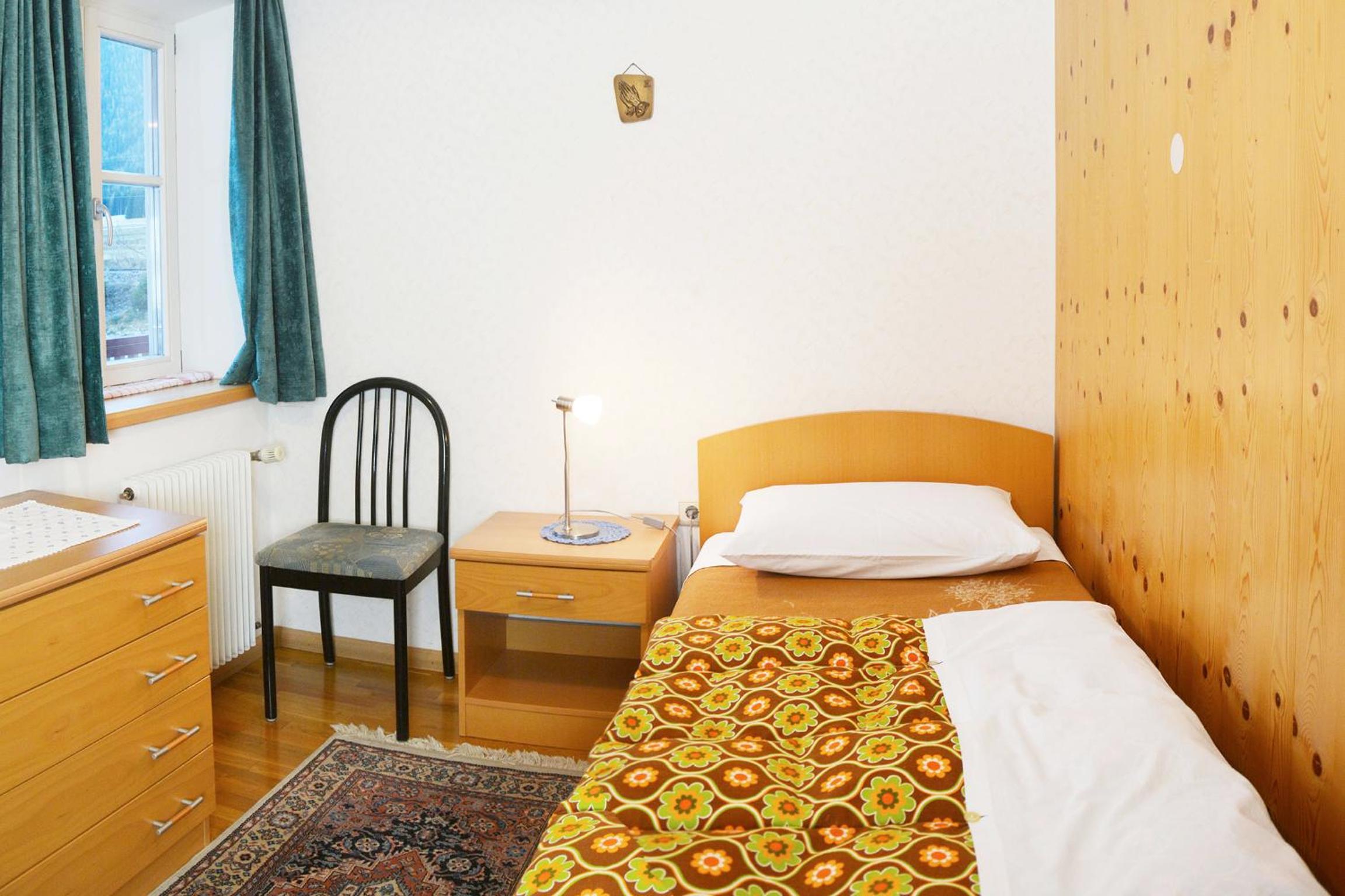 Three-Bedroom Apartment with Balcony photo 1