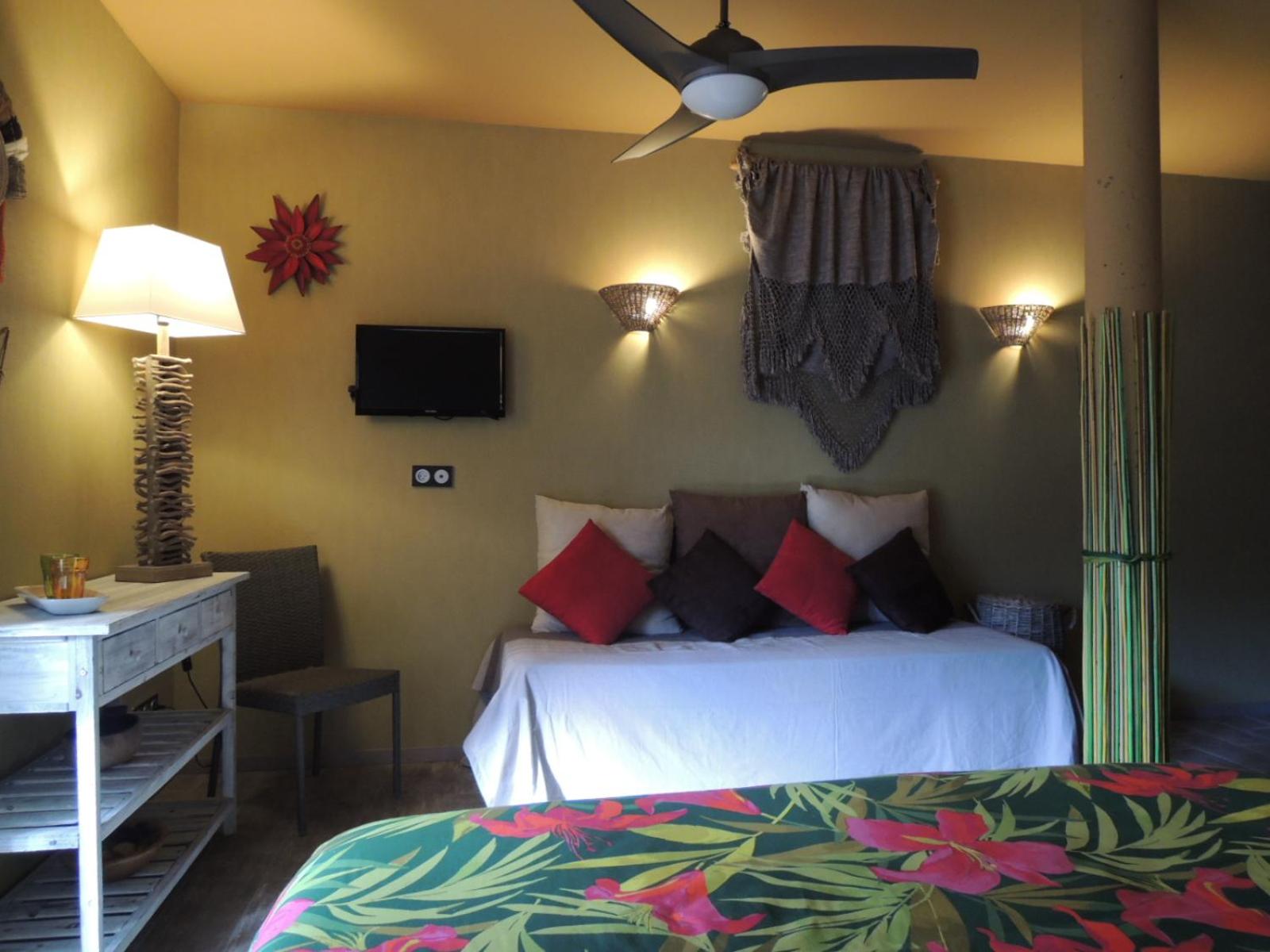 Triple Room with Garden View