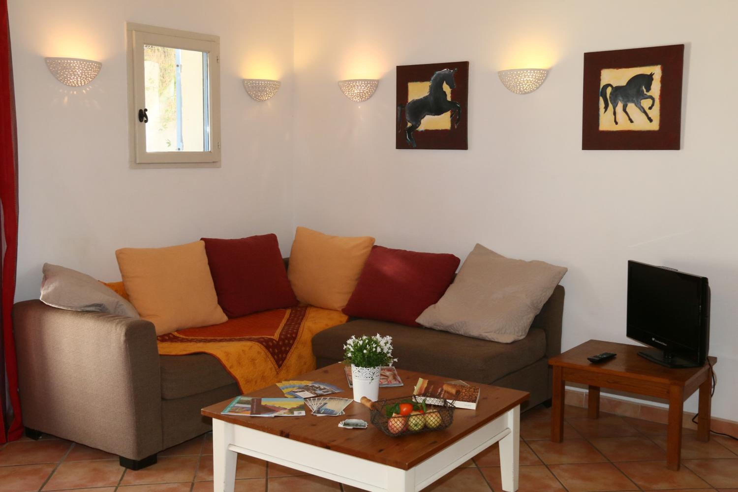 Three-Bedroom Apartment photo 1