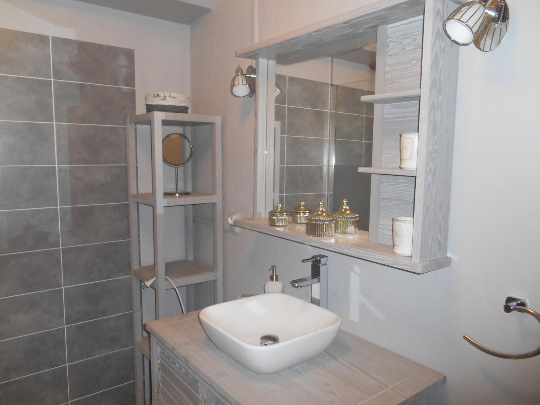 Double Room with Private External Bathroom - Photo 7