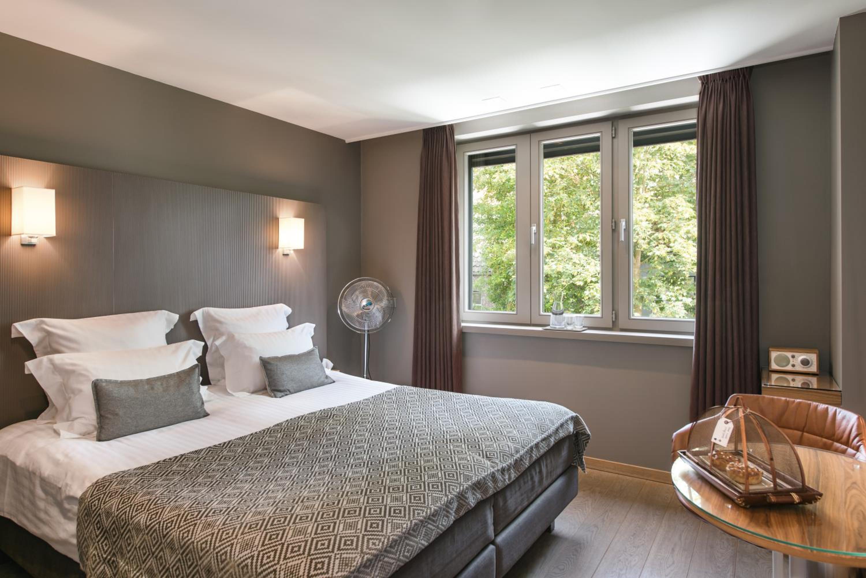 Standard Double Room with Canal View