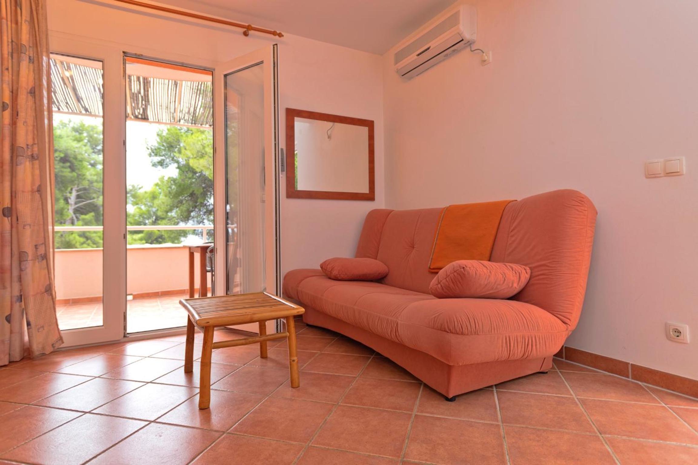 Apartment with Balcony photo 3