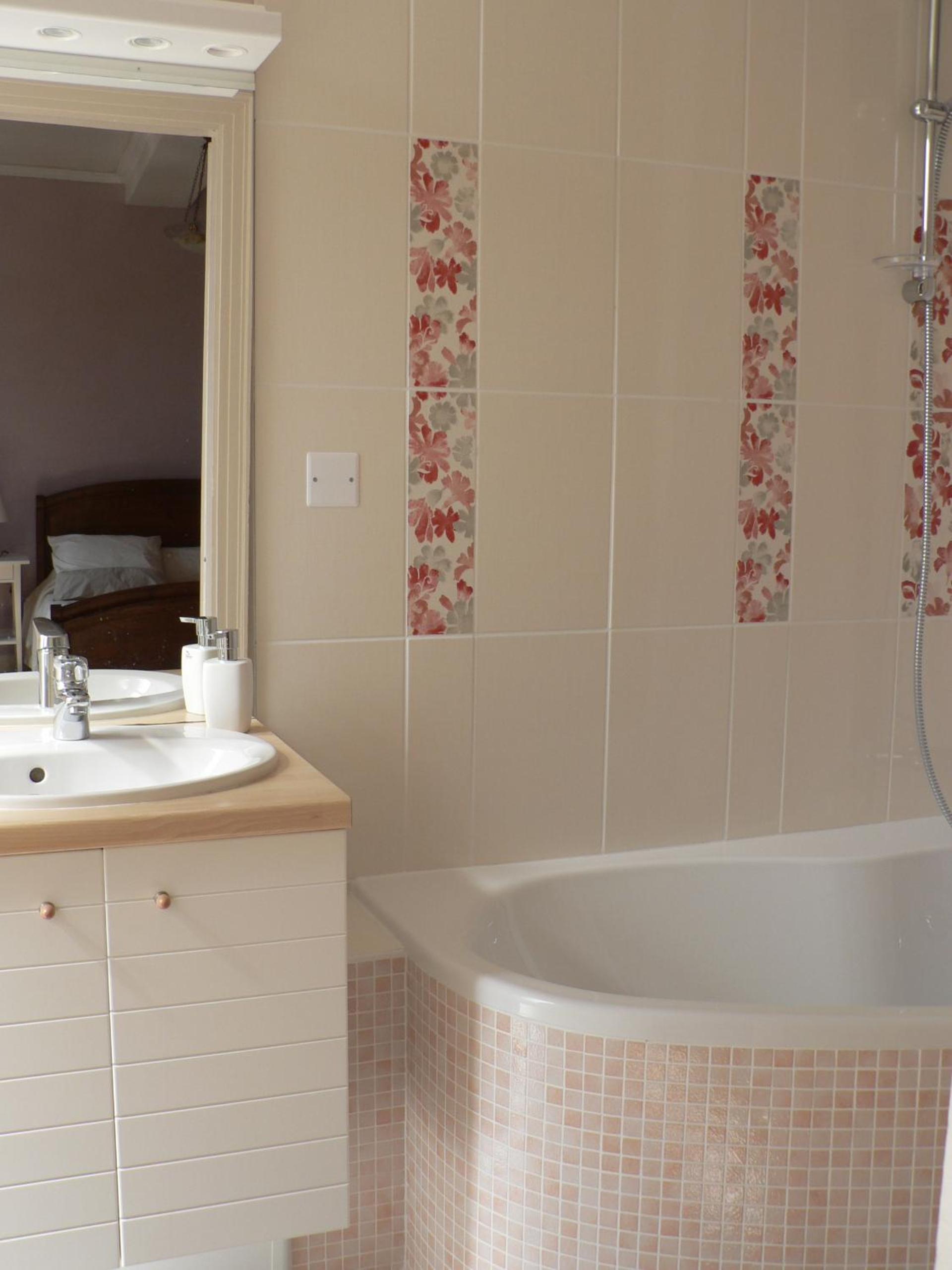 Double Room with Private Bathroom photo 1