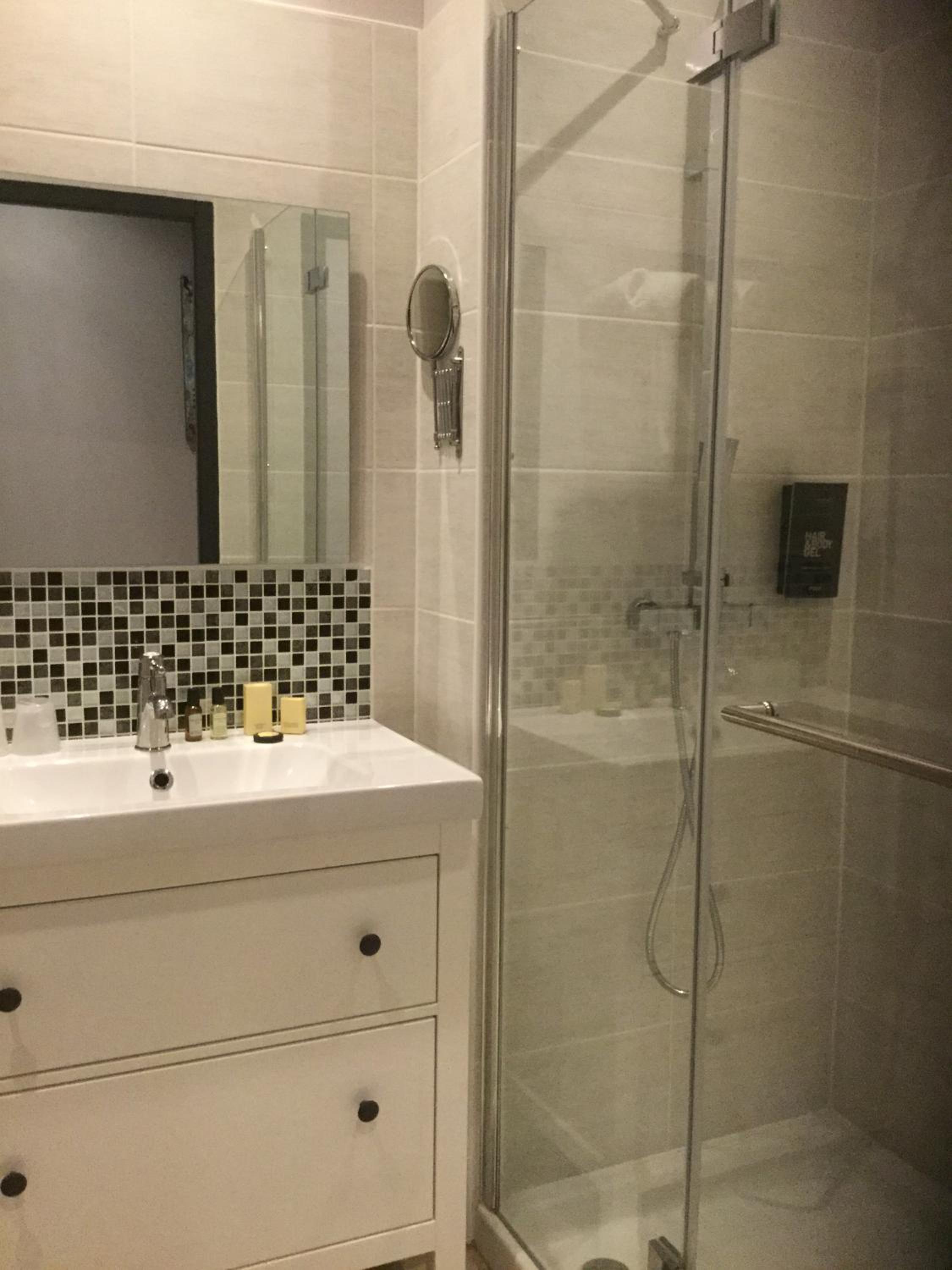 Double Room - "Club/Twin" photo 2