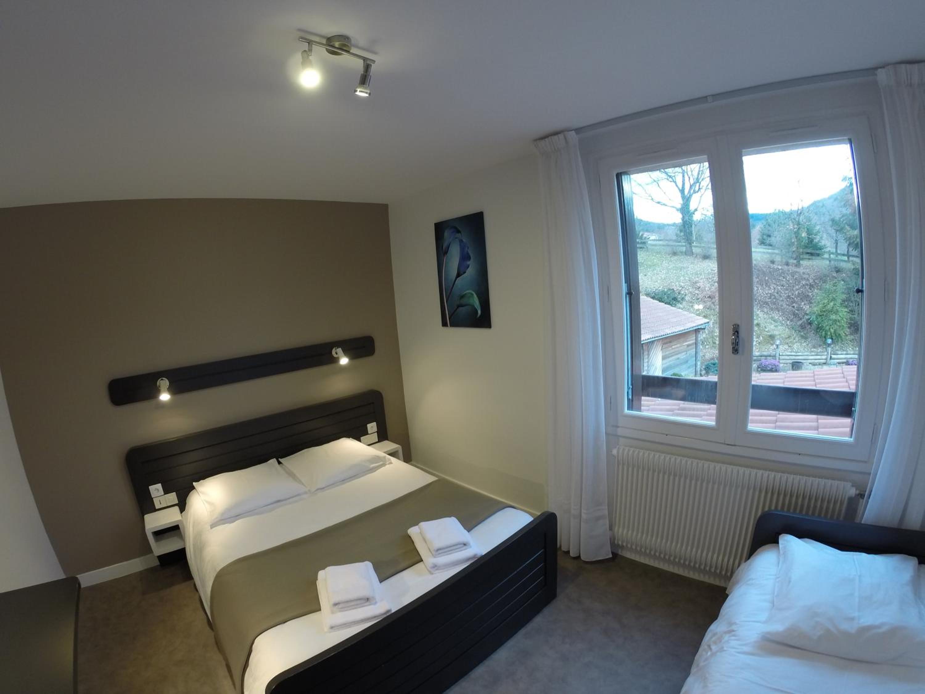 Classic Triple Room photo 2