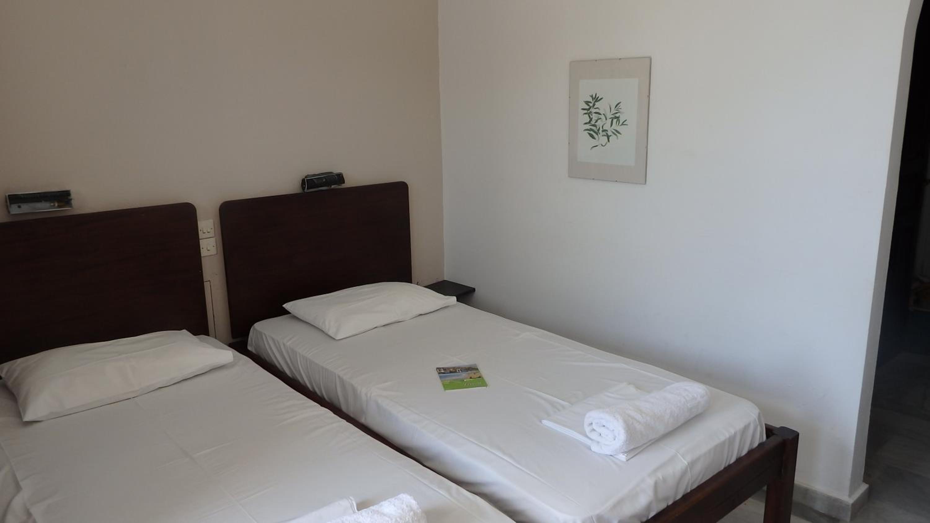 One-Bedroom Apartment with Balcony