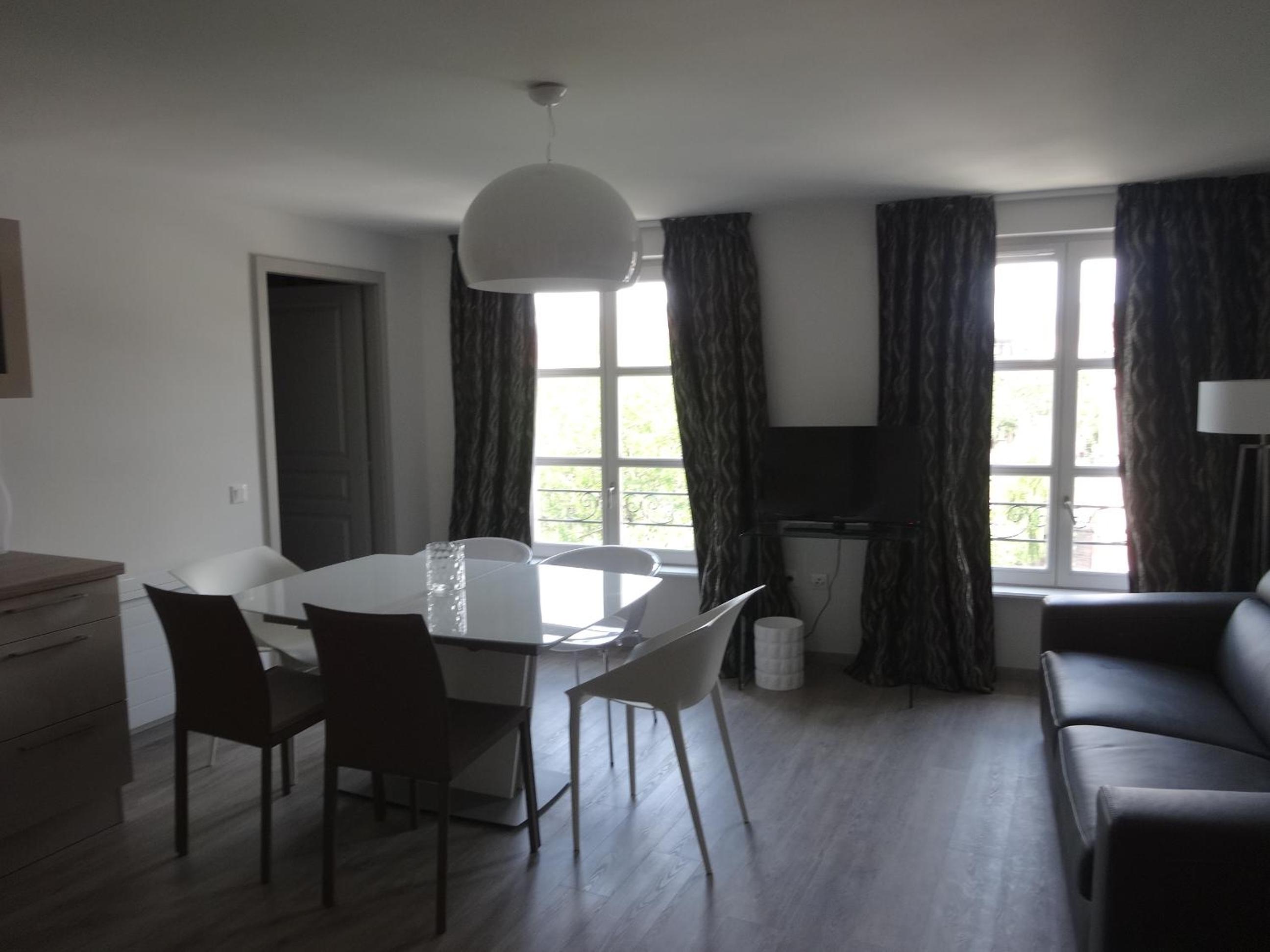 Two-Bedroom Apartment with River View photo 3