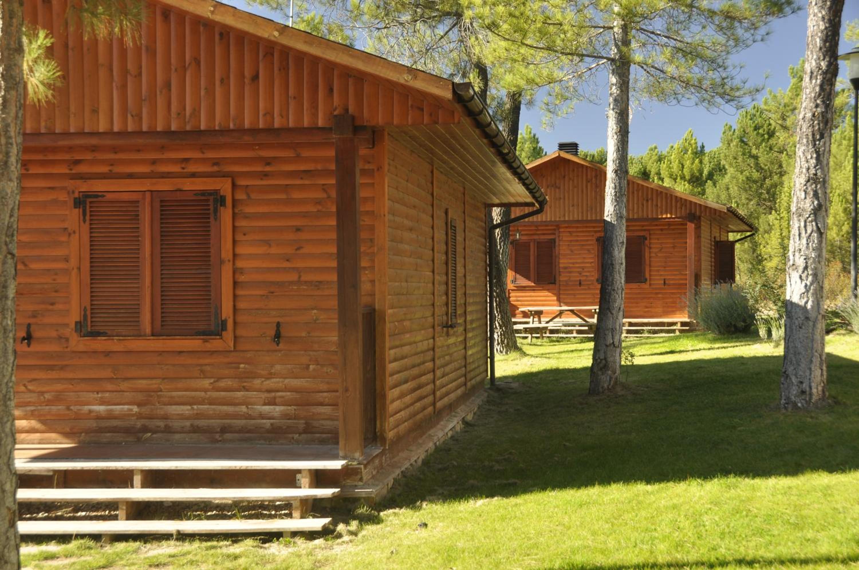 Two-Bedroom Bungalow (5 Adults)