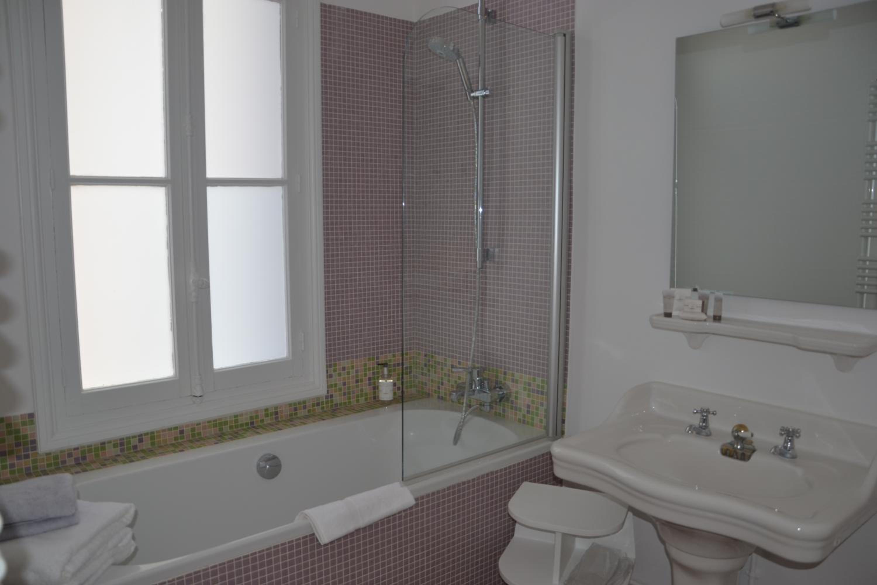 Double Room with Sea View and Balcony photo 3