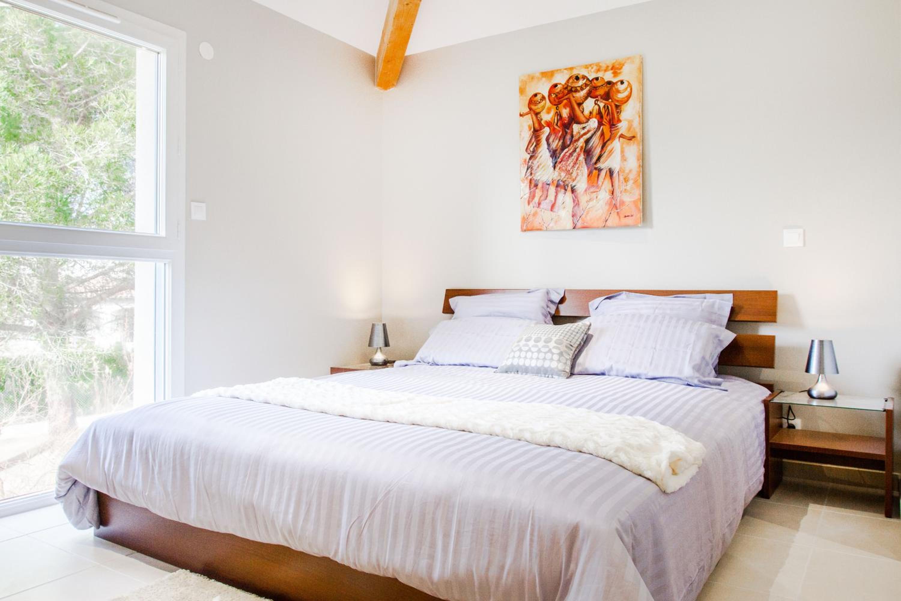Queen Room with Garden View