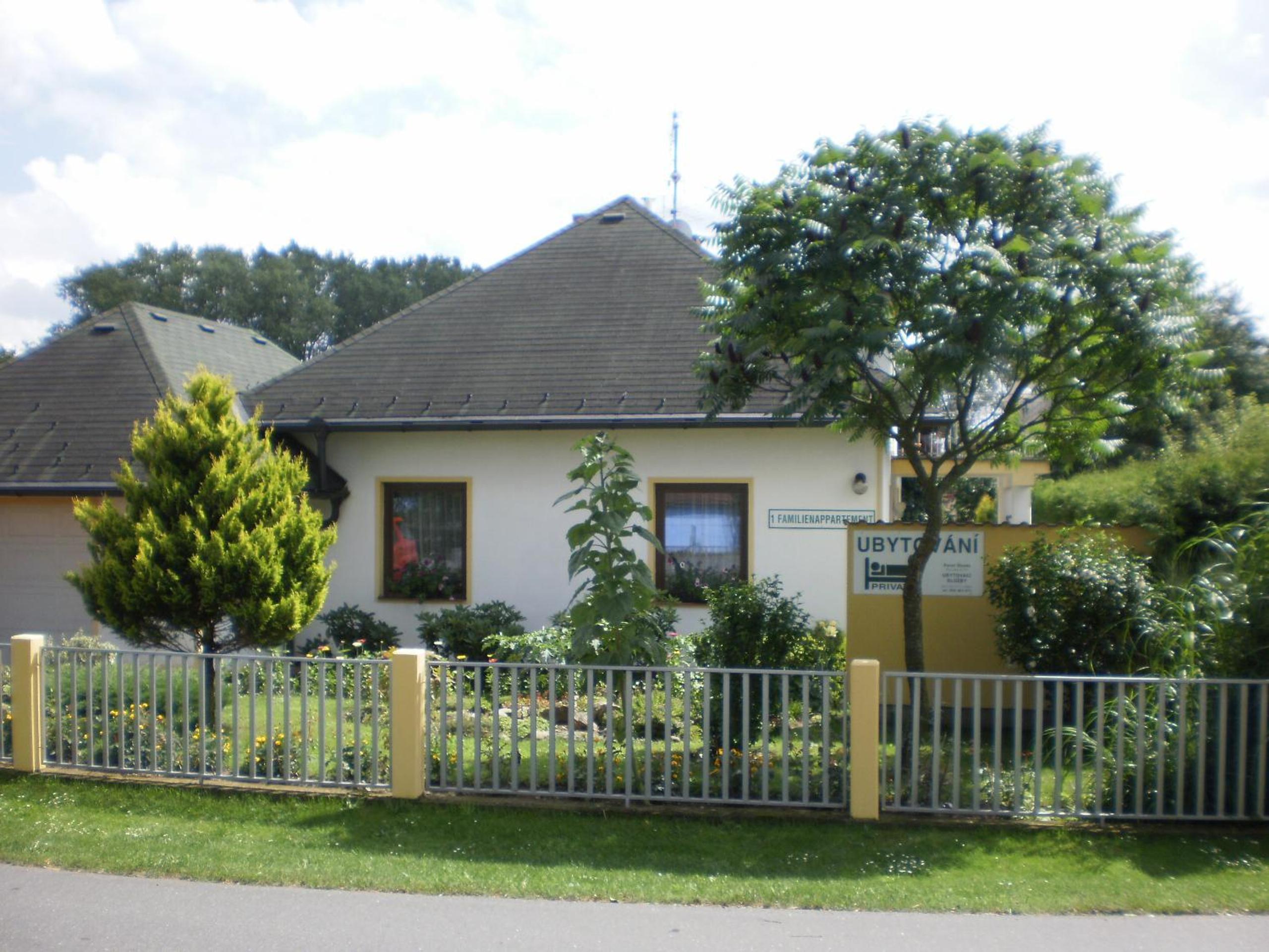 Apartment with Garden View