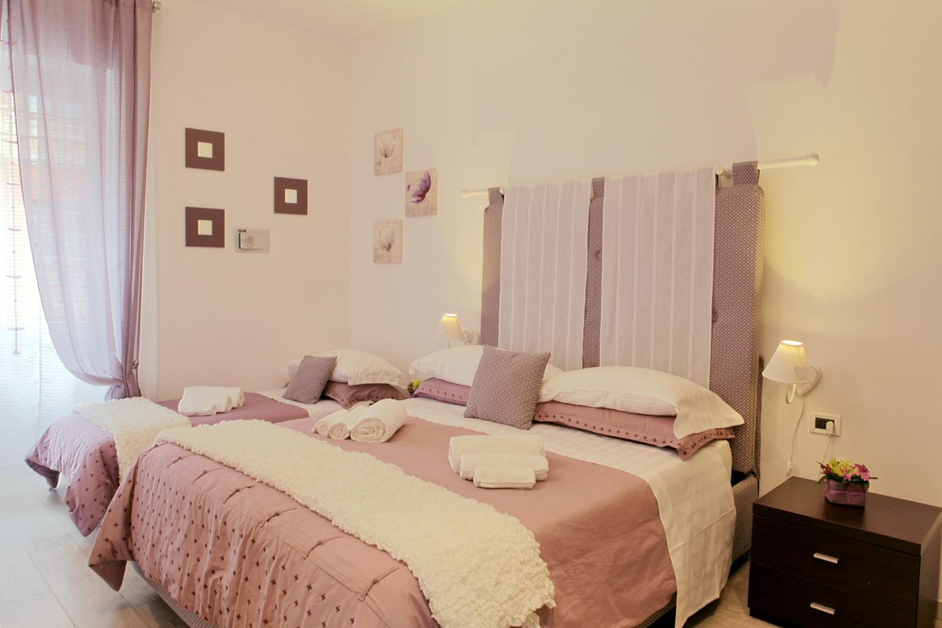 Triple Room with Private Bathroom photo 2