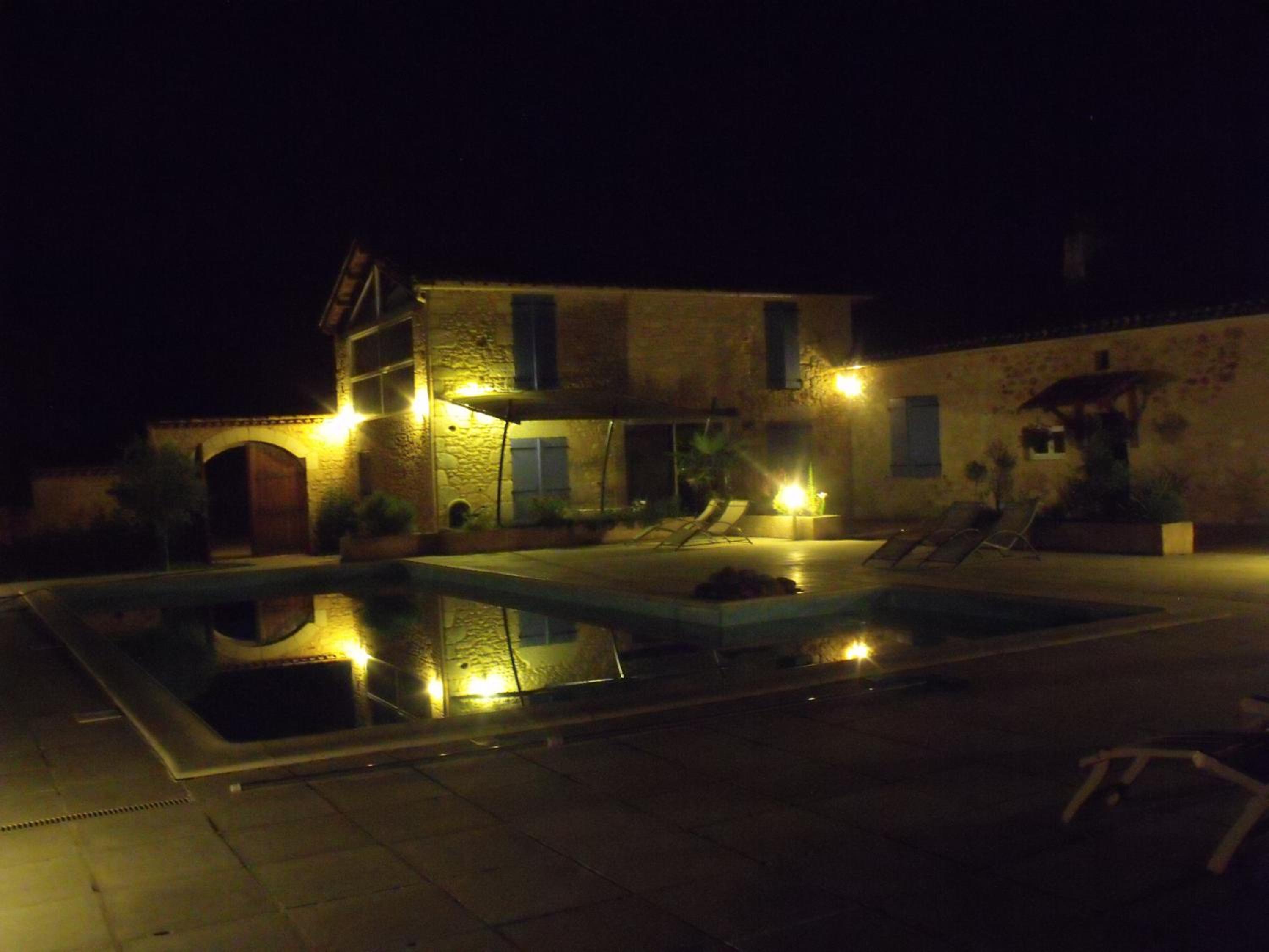 Studio with Pool View photo 3