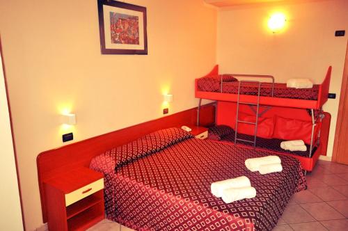 Quadruple Room with Balcony and Lateral Sea View