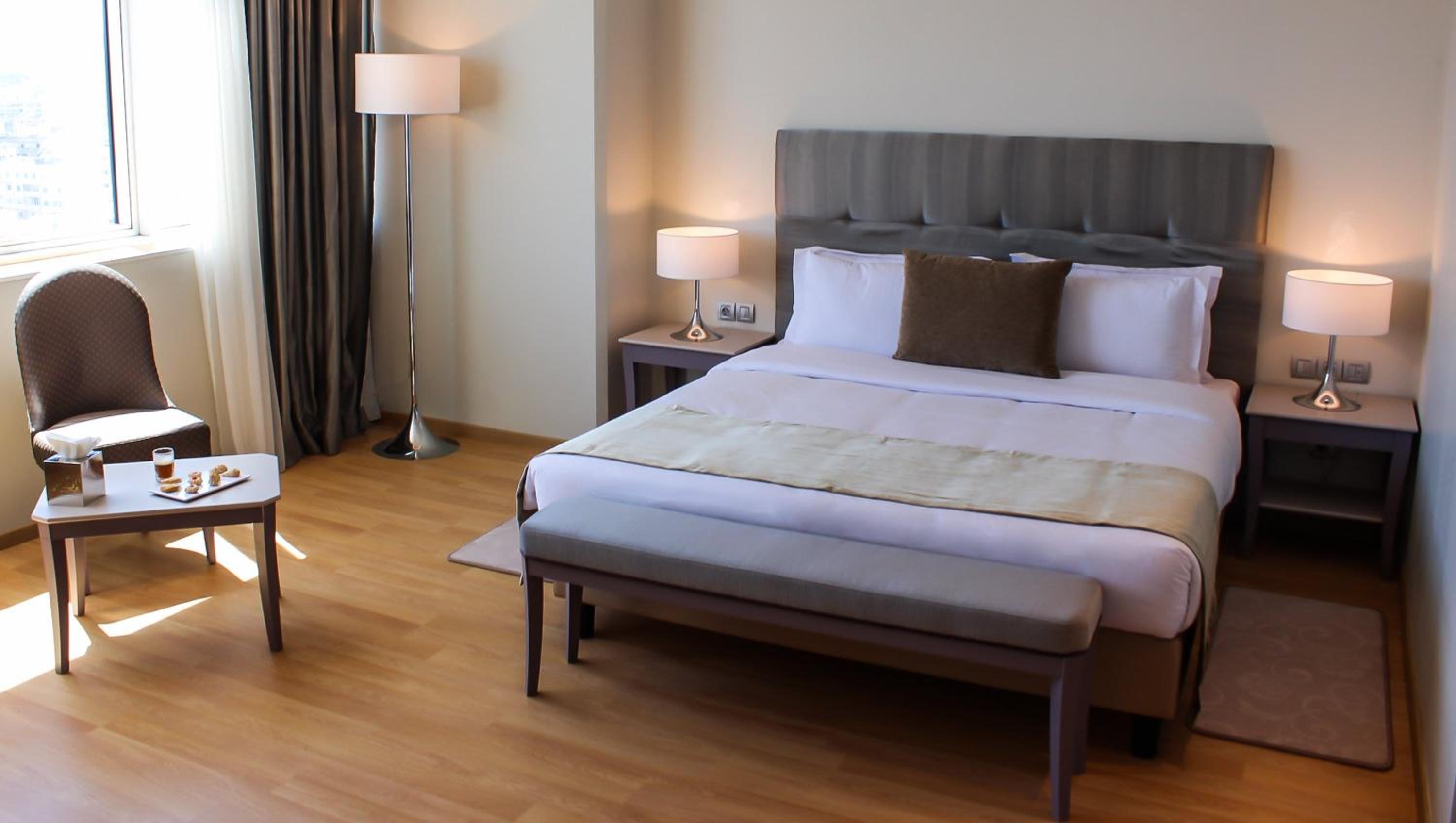 Executive Queen Room
