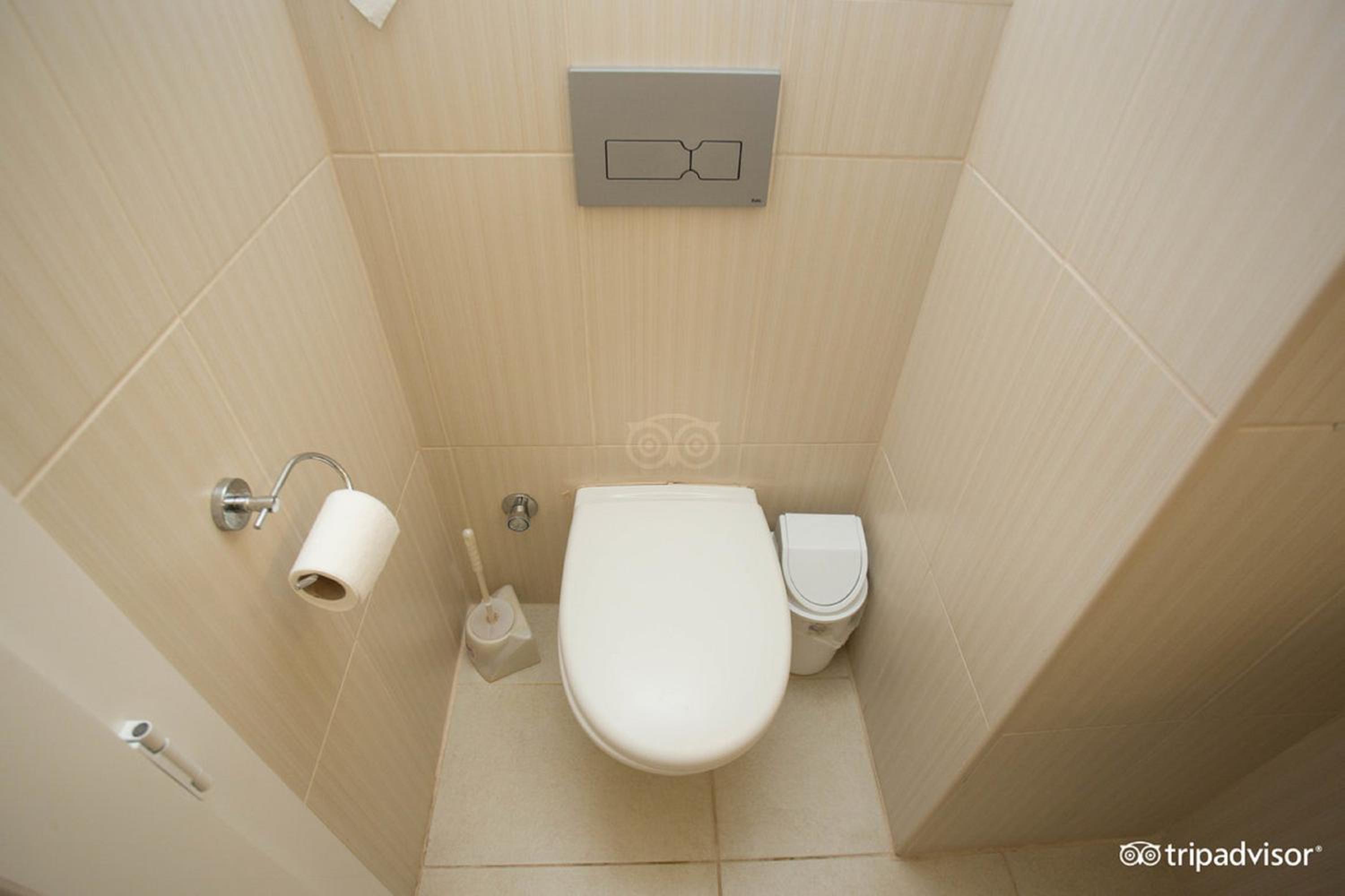 Double or Twin Room - Photo 8