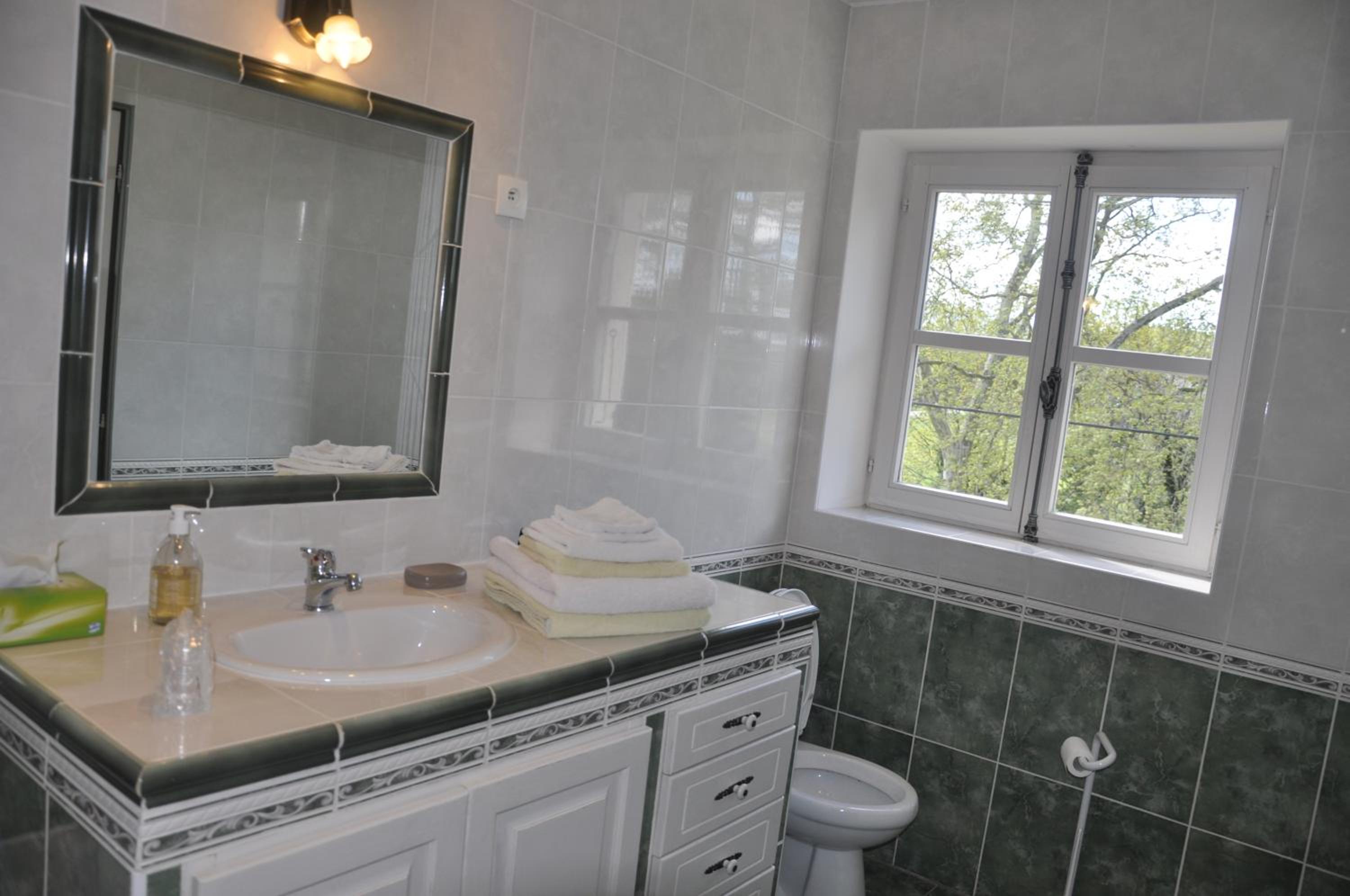 Double Room with Private Bathroom photo 2