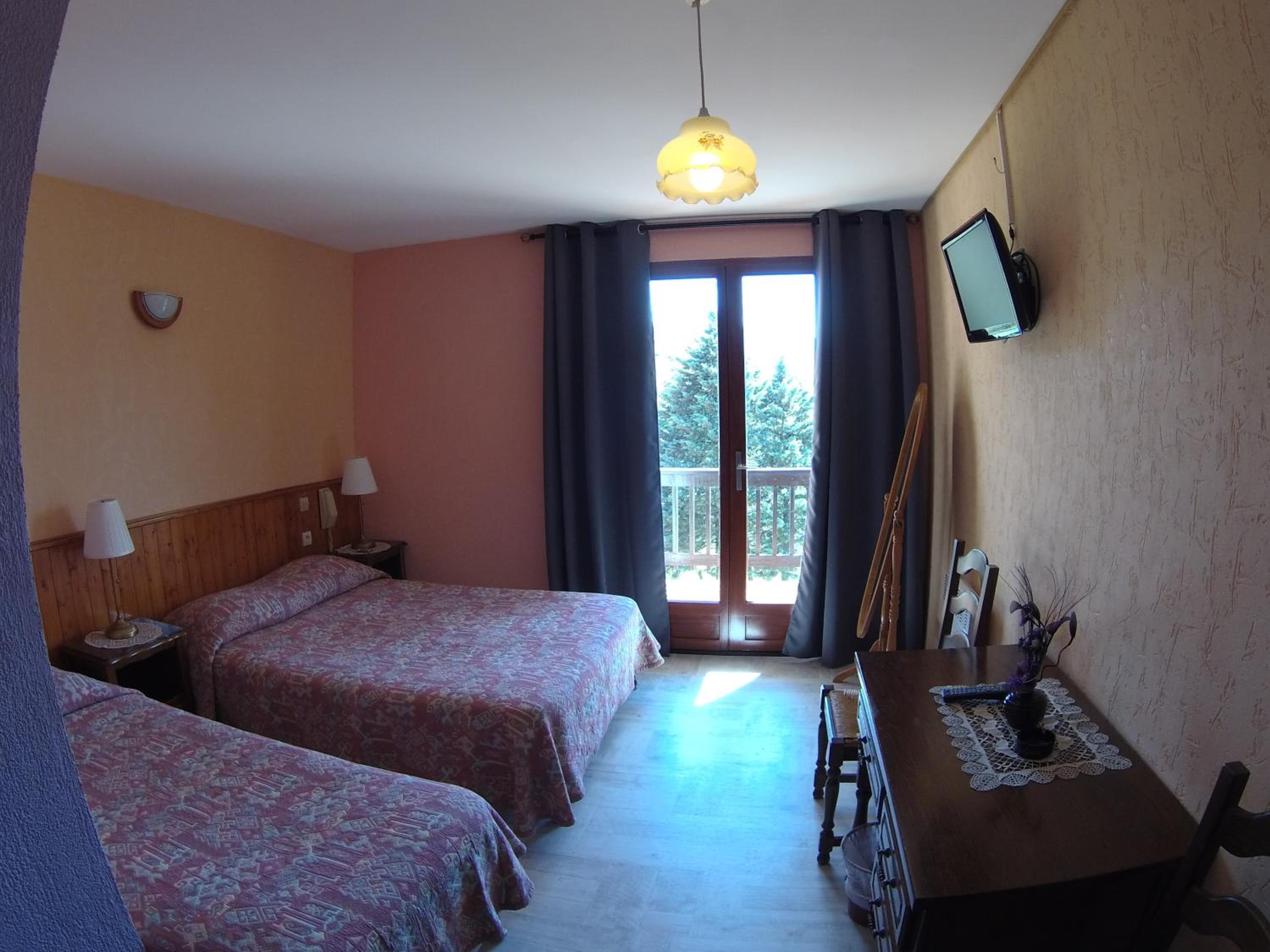 Triple Room with Mountain View - Photo 2